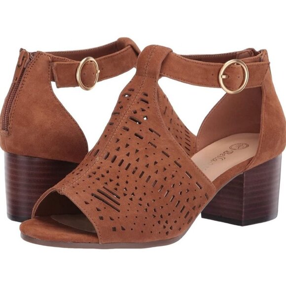 Bella Vita Finn Perforated Suede Peep Toe Sandal Size 9.5WW - Picture 1 of 12